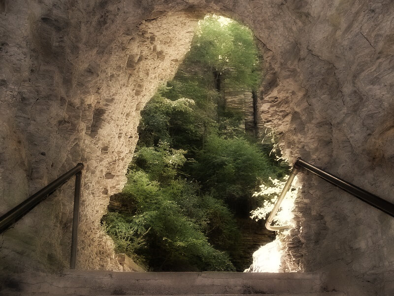 Watkins Glenの洞窟の入り口